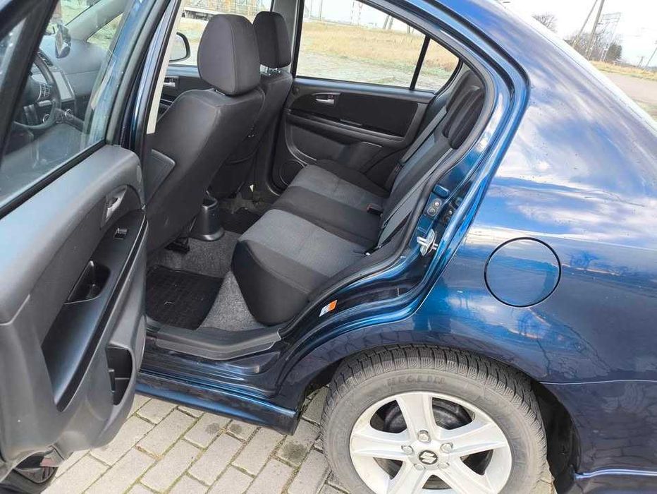 Suzuki SX4 2008.