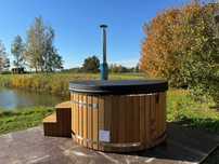 Jacuzzi  ,Balia ,Bania ogrodowa  dostępna od ręki