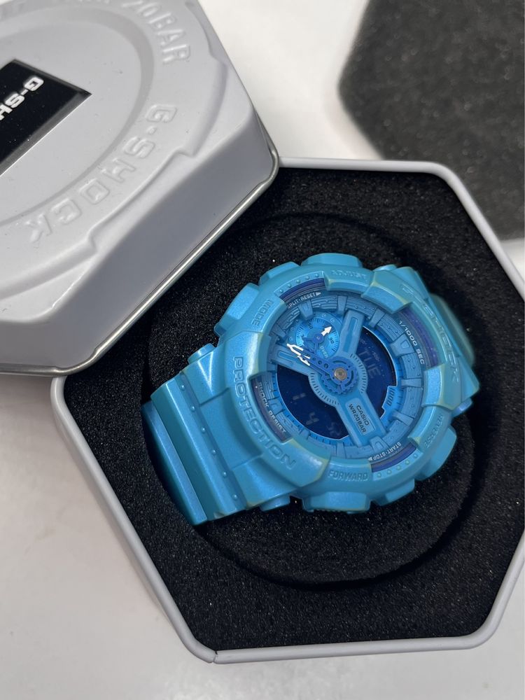 G-shock zegarek.