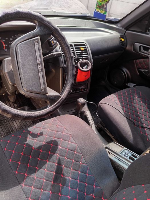 Продам  ефектний автомобіль ВАЗ 2110