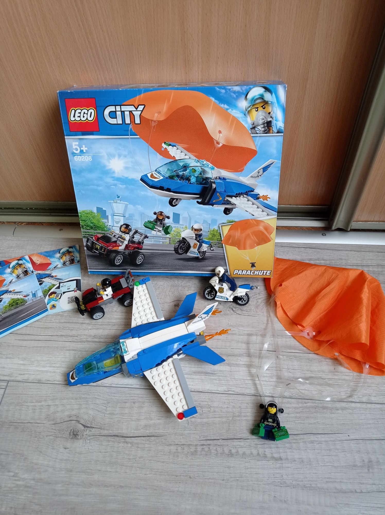 LEGO city model 60208