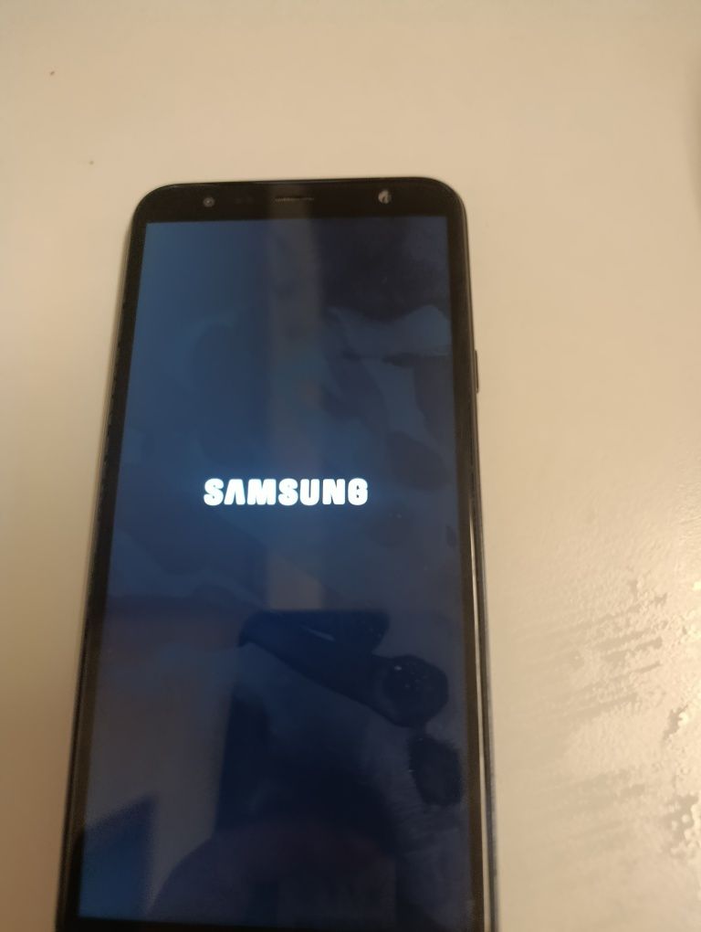 Samsung j4 bom estado