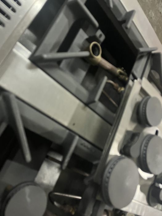 Fogão Junex 4 bocas impecavel mas faltam as torneiras do gas