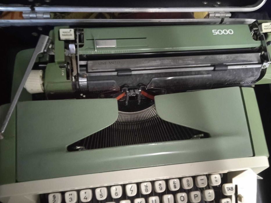 Maquina de Escrever MESSA 5000
