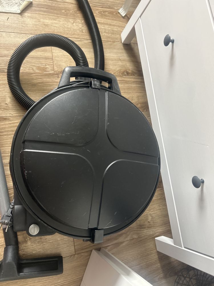 Odkurzacz Nilfisk GD930