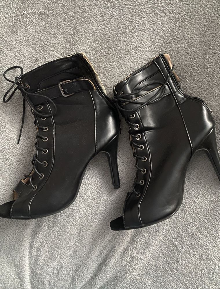 High heels підбори