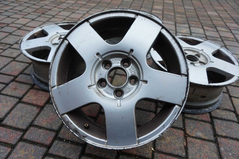 Volkswagen Golf Polo Bora *** Felgi Aluminiowe 15' / 5x100