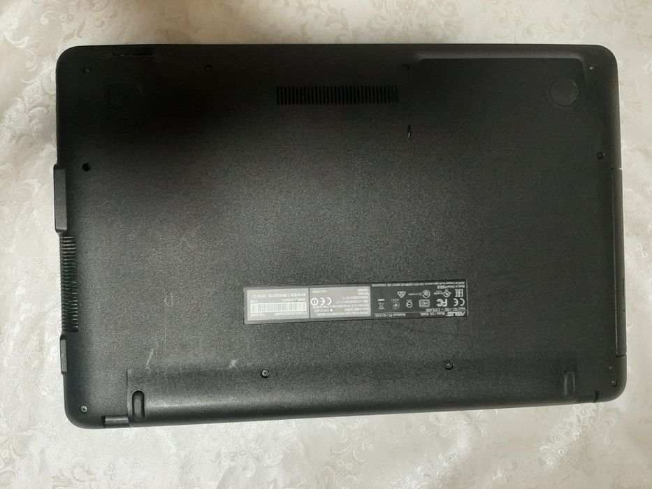 Ноутбук ASUS Х570L