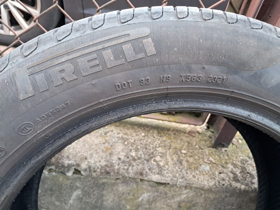 Opony letnie Pirelli P7 Cinturato 205/55 R17 91V DOT 2321

Czytaj więc