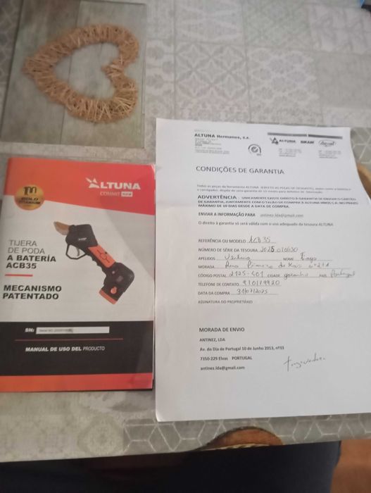 Tesoura poda bateria altuna acb35  2 baterias com autonomia 4 h cada