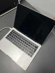 MacBook Pro 13 ( 2017 ) - uszkodzona matryca