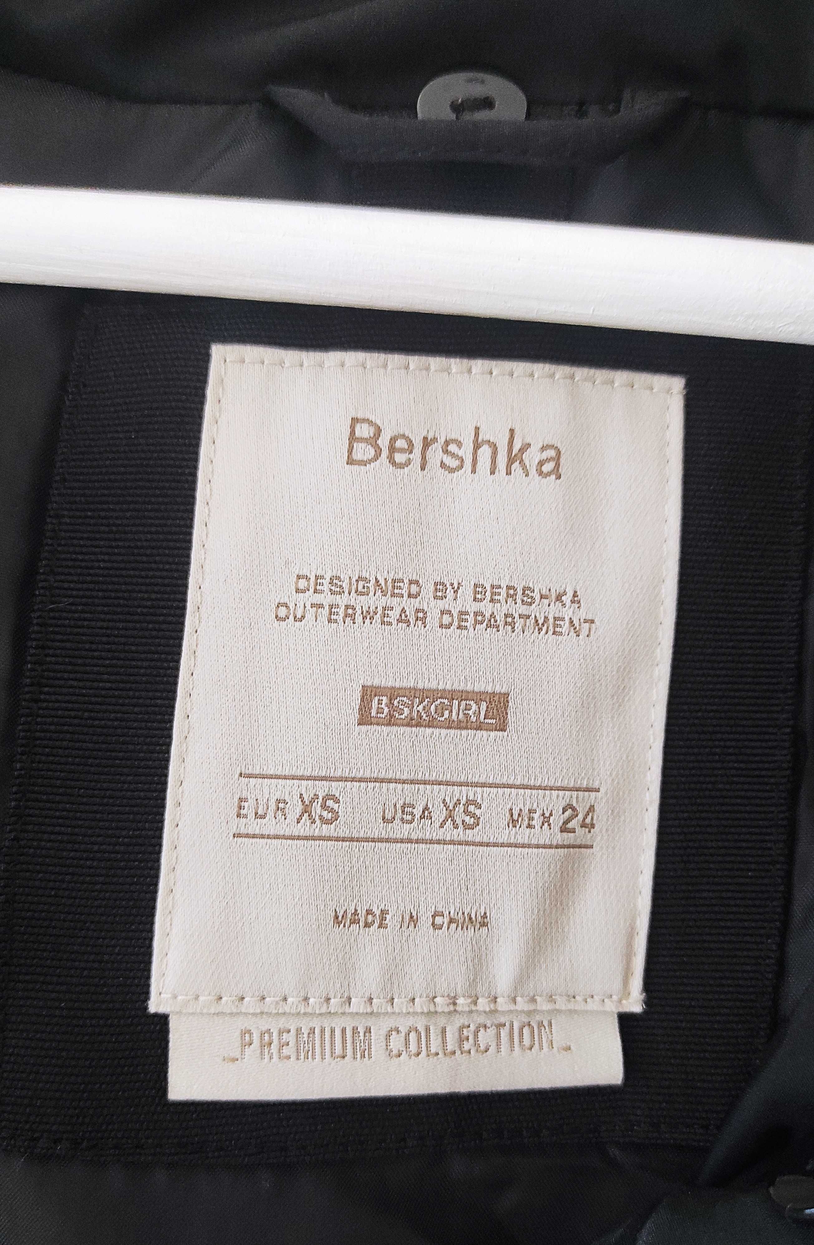 Czarna kurtka Bershka Premium Collection