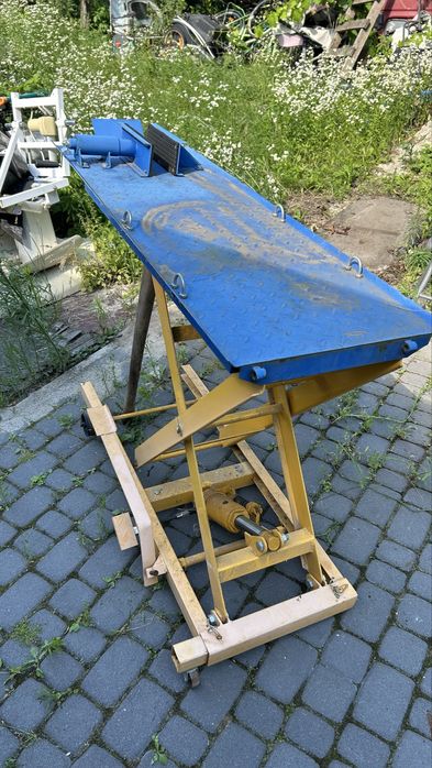 Рампа для складання мотоциклів