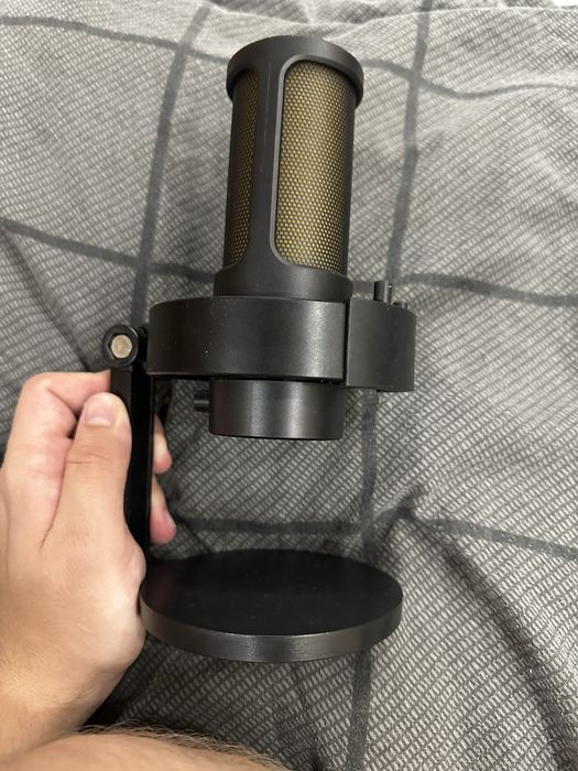 Микрофон Fifine A8