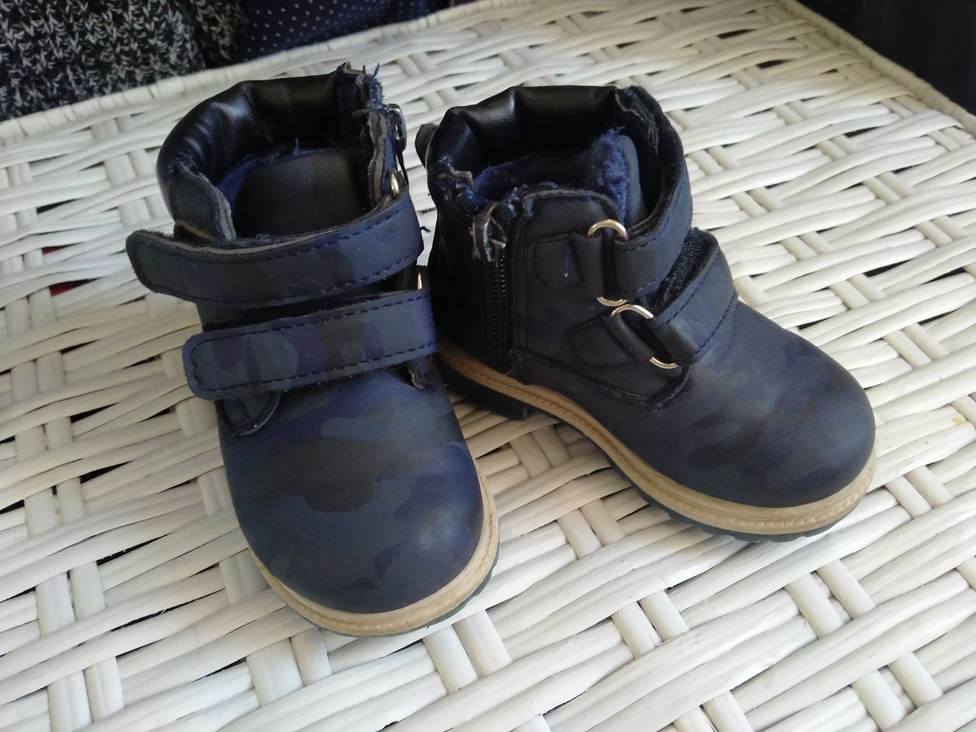 Зимові черевички для малюка