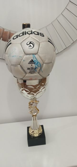 Nowa Piłka Adidas z Autografami Reprezentacji Polski + Gratis Puchar