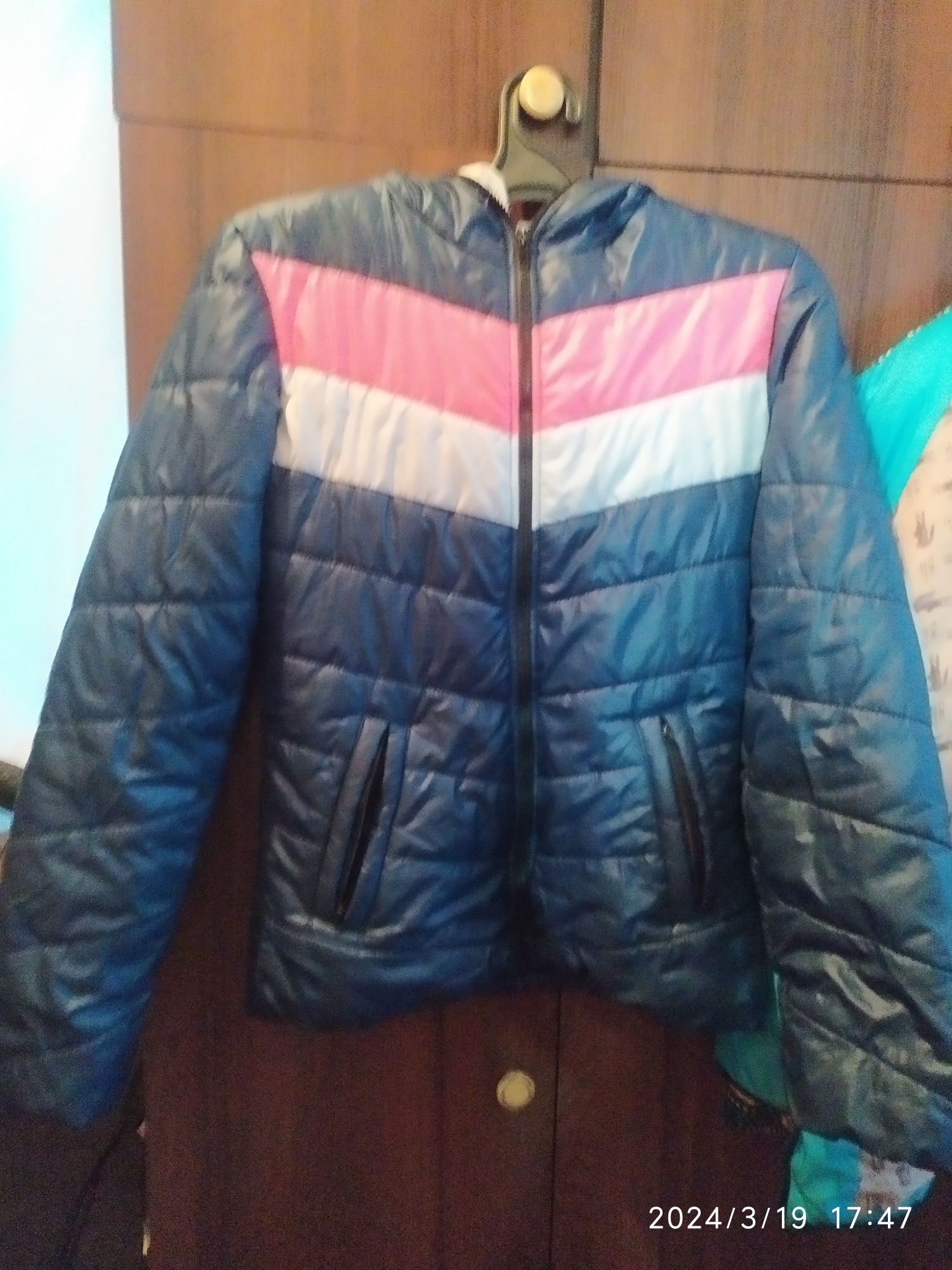 Курточка 42 размер