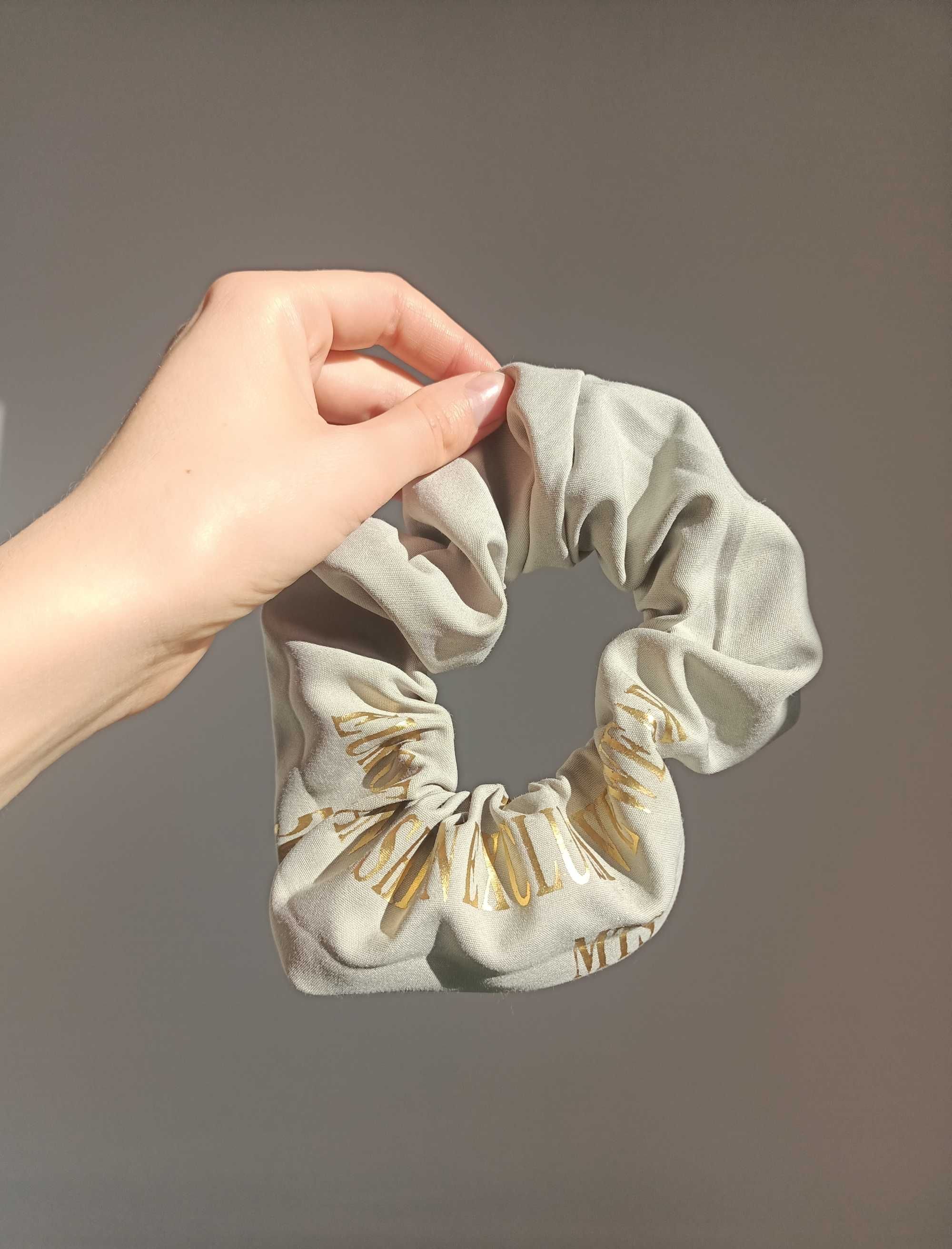 Gumka do włosów typu scrunchie
