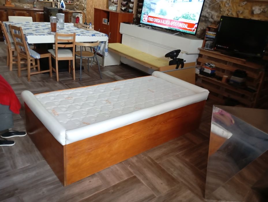 Cama solteiro  com gavetão