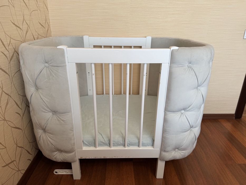 Продам стильную детскую кроватку трансформер