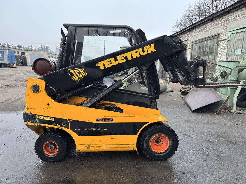 Навантажувач JCB TLT 25