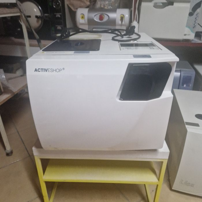 Autoklawlafomed klasy B perfekcyjny  stan