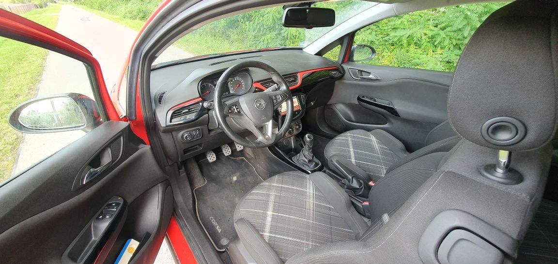 Opel Corsa E*2015r*1.4 Benzyna*110000km*6 Biegów*Pdc*Grzana Kierownica