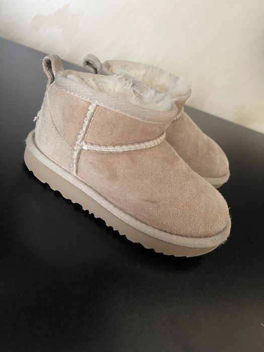 Чоботи,черевики Zara,Ugg ultra mini 26р