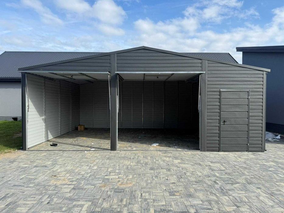 Garaż blaszany dwustanowiskowy 8x6 dwuspadowy, Bramy uchylne, Grafit
