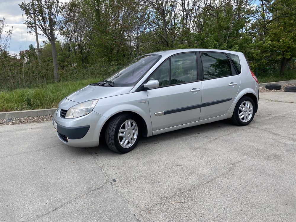 Renault Scenic 2 2.0 Бензин Автомат Обслужен