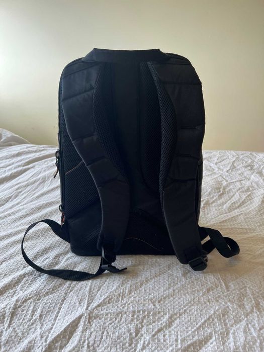 Mochila Case Logic para DSLR + Computador Portátil