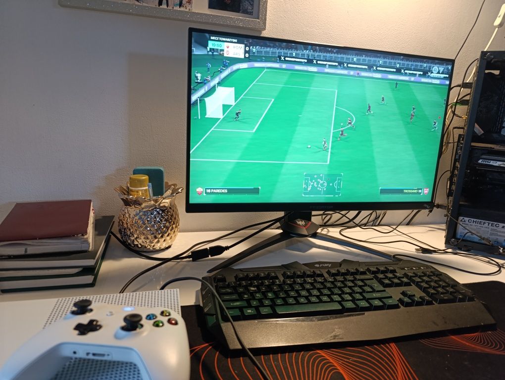 Konsola Xbox one s pad gry FC25 FC24 Minecraft Lego Star Wars Forza