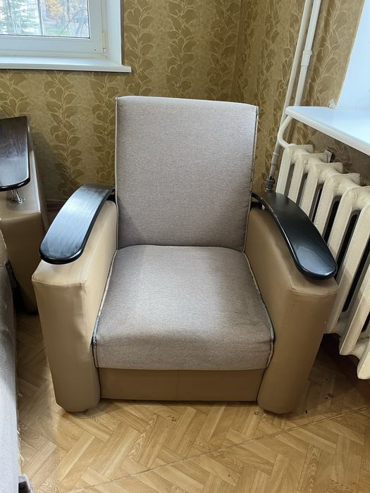 Диван вперед и кресло