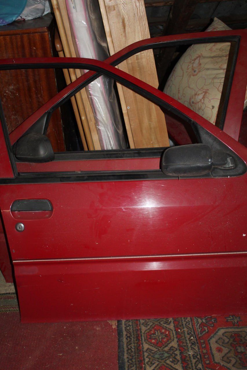 Двері  та копот для автомобіля Citroen Zx