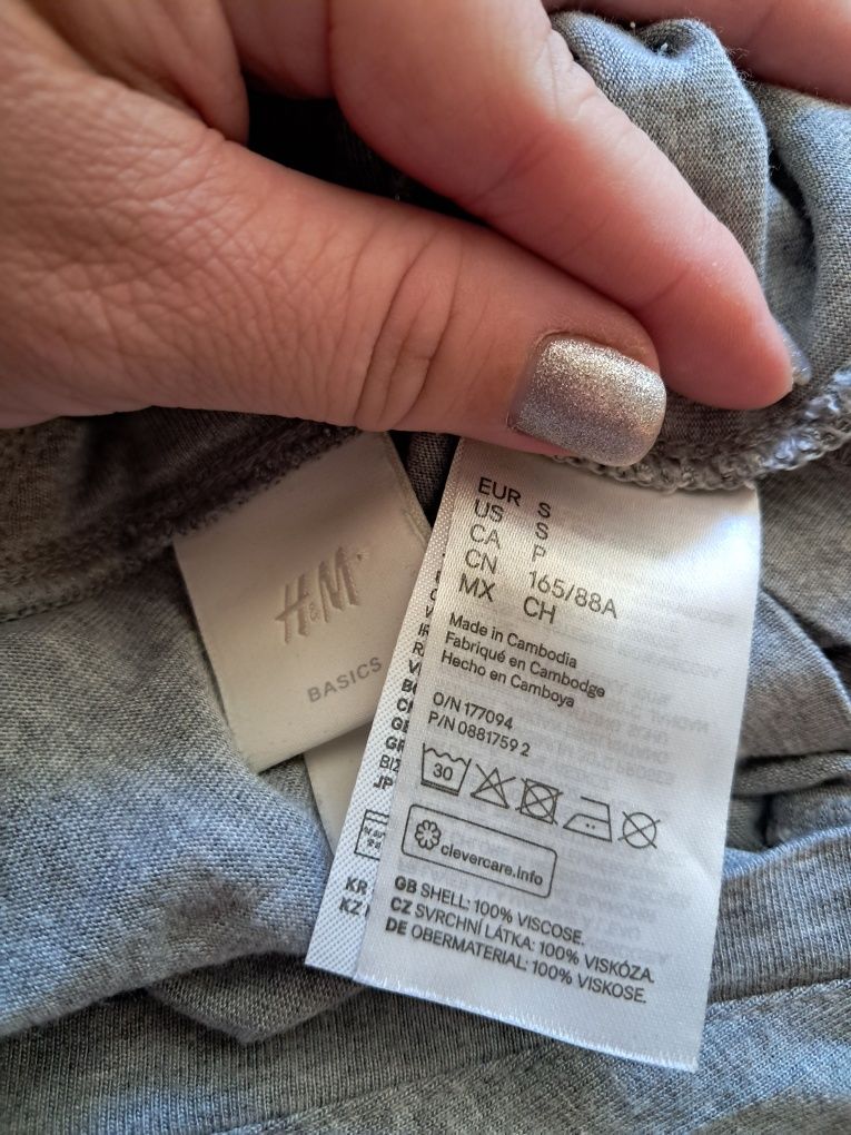 Szara sukienka basic H&M – klasyka w najlepszym wydaniu 100 % wiskoza