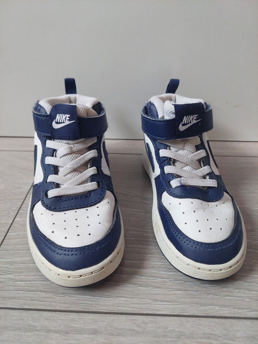 Buty NIKE roz. 27