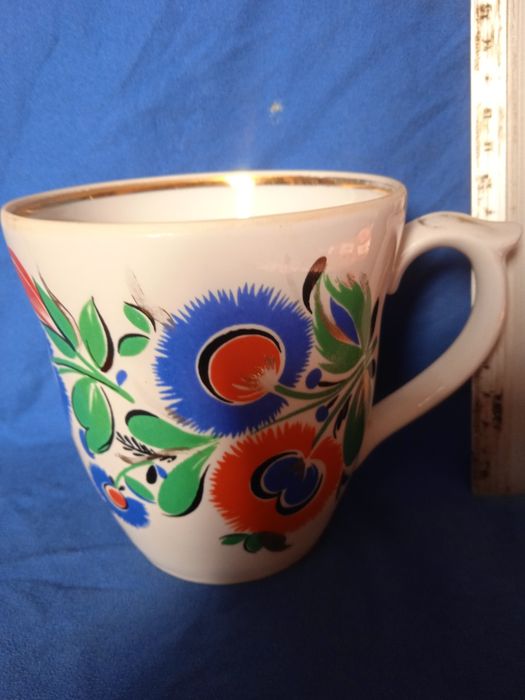 Большая чайная чашка Киев фарфор