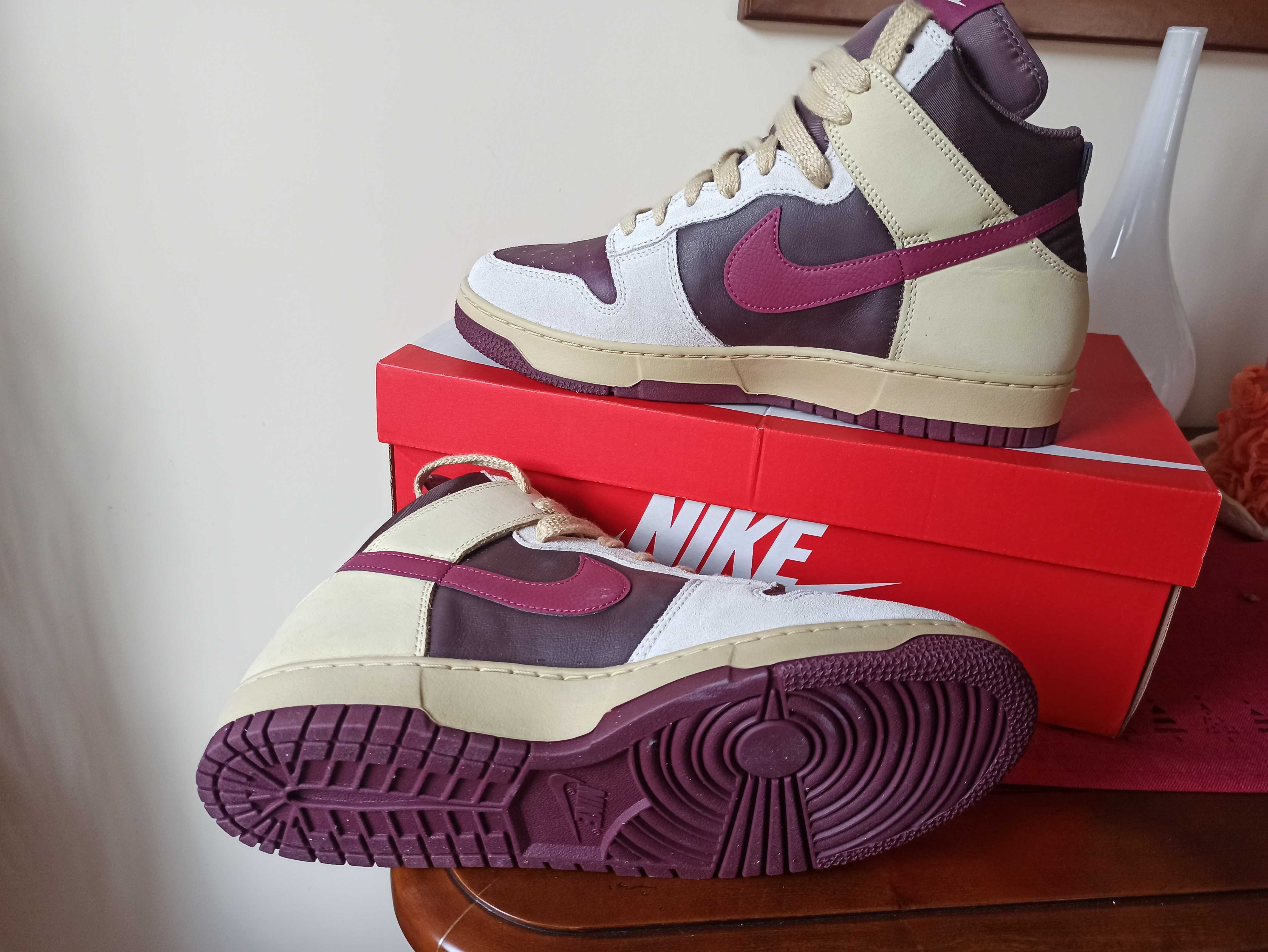 (r. Eur 45) Nike Dunk High 1985 Valentine's Day FD0794.-700