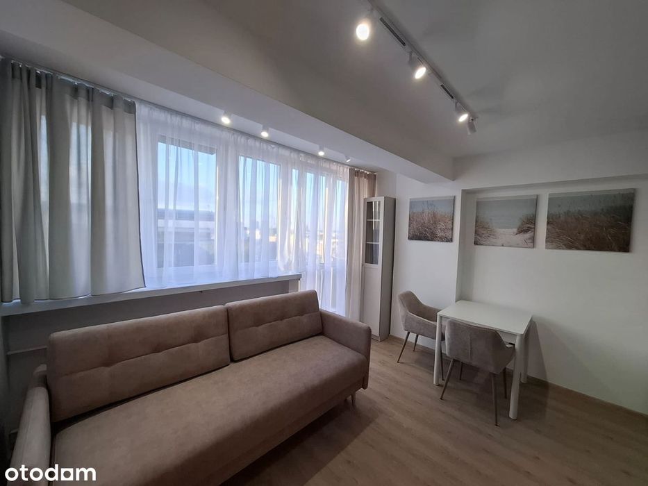 Kawalerka po kapitalnym remioncie na Pl. Legionów. Pierwszy najem!