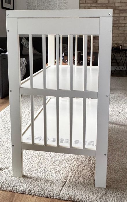 Stół do przewijania, regał Ikea