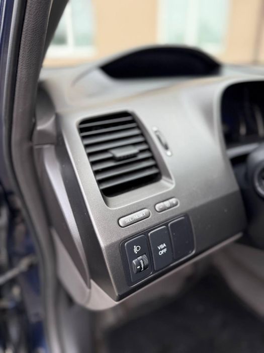 HONDA CIVIC 1.8 на автомате