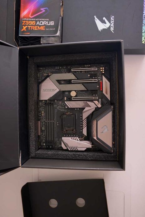 TOP! Aorus XTREME Z390 LGA1151