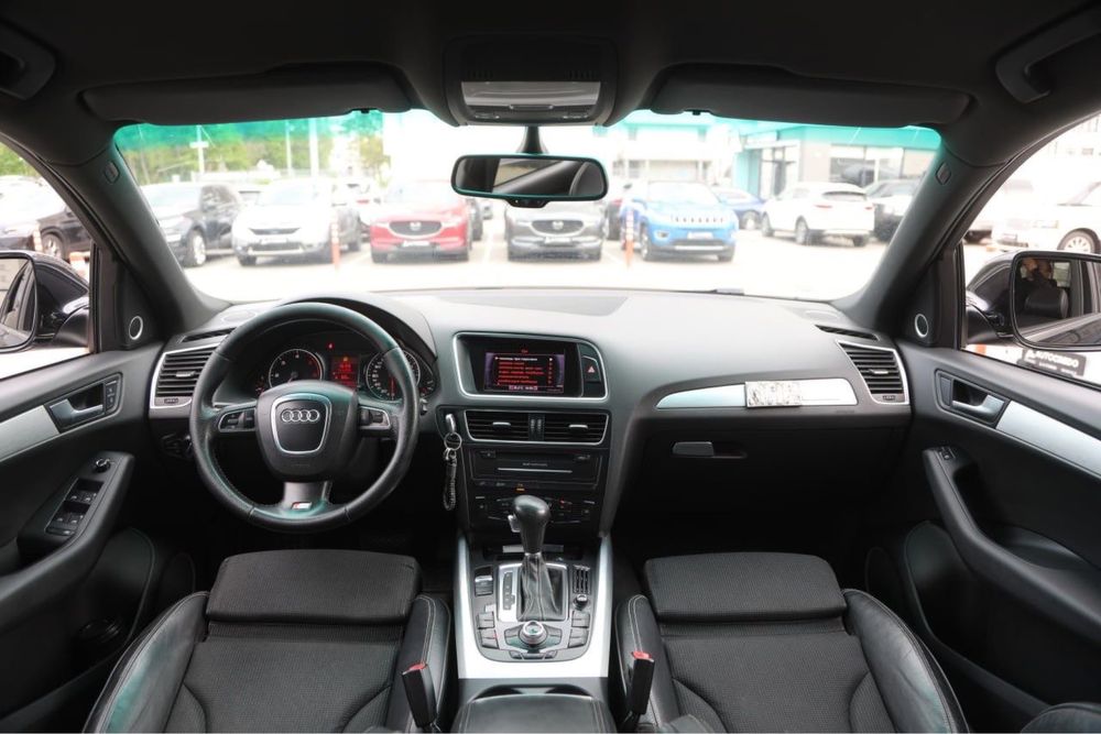 Продам Audi Q5 2012