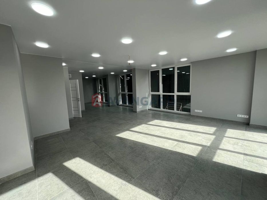 Продаж приміщення | Фасад | ЖК 'Метро Парк'| вул. Кам'янська 127А