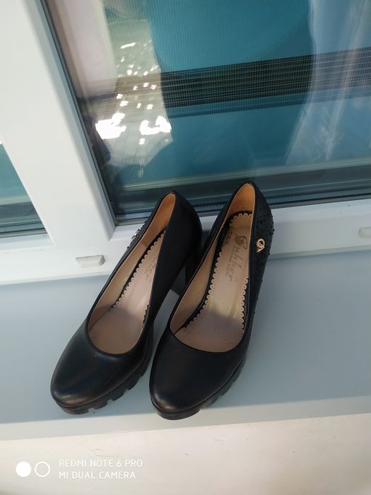 Продам туфлі б/у