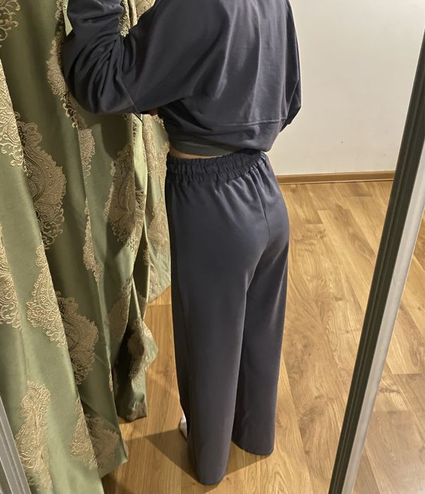 Спортивний костюм на весну/осінь