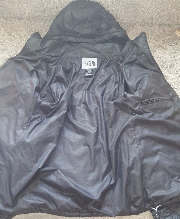 Фирменный,легкий куртка-пуховик the north face summit series