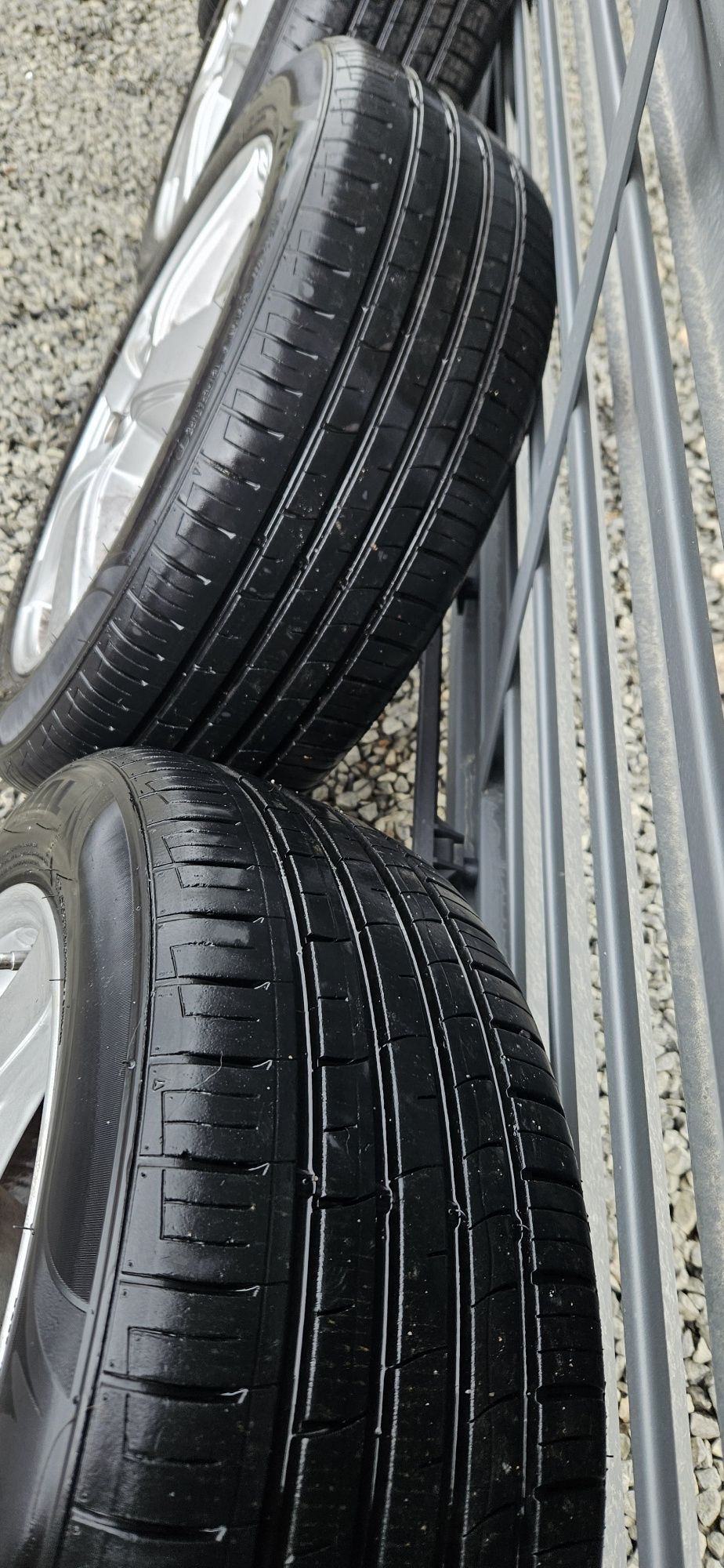 Felgi aluminiowe 4x100 r16 Z oponami letnimi 195/55 R16