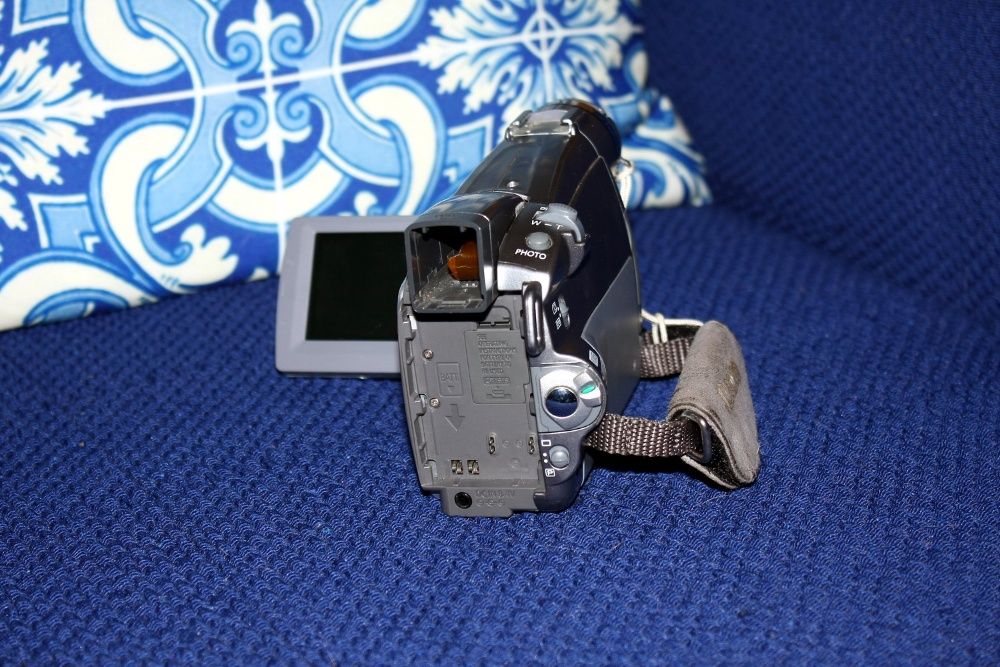 Máquina Filmar Canon MV 730i