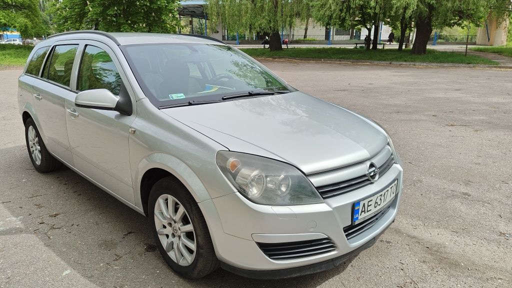 Продам Opel Astra h